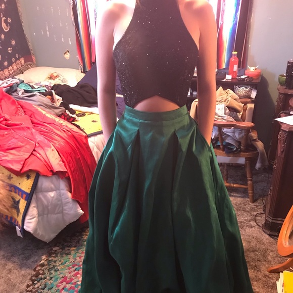 Prom Dress! - Picture 2 of 5